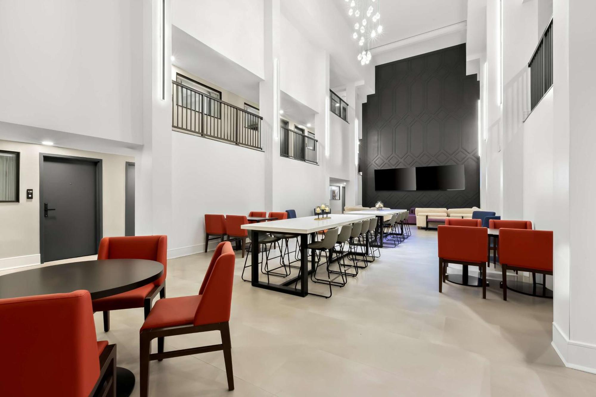 ควอลิตี้ สวีท ทินตัน ฟอลล์ Hotel ทินทันฟอลส์ ภายนอก รูปภาพ