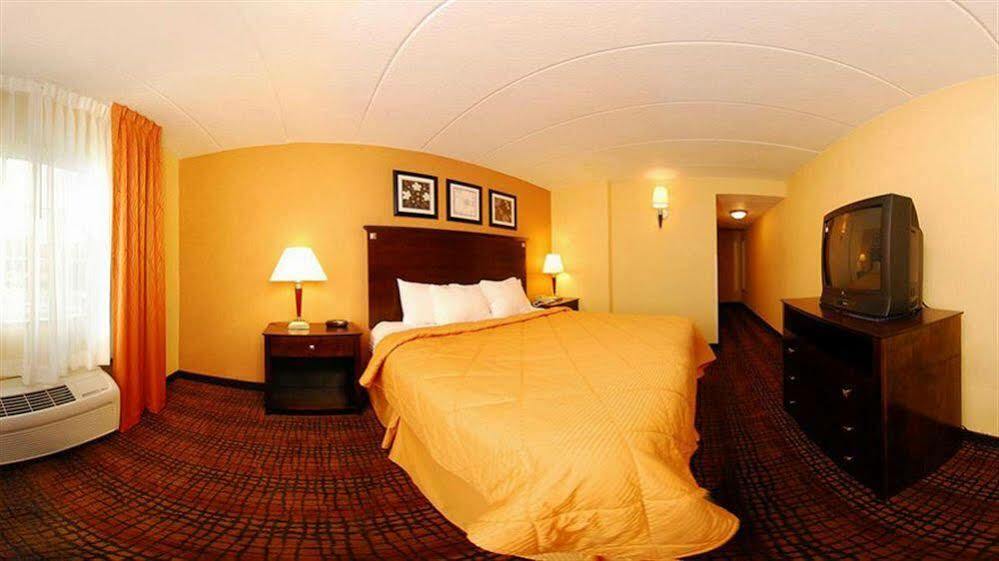 ควอลิตี้ สวีท ทินตัน ฟอลล์ Hotel ทินทันฟอลส์ ภายนอก รูปภาพ